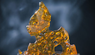 How To Smoke Shatter The Right Way