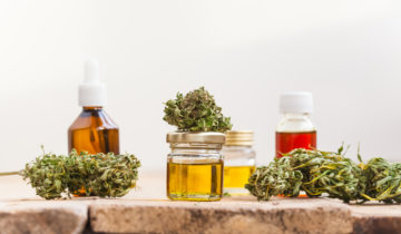 What are Cannabis Extracts? Four Types You Need to Know