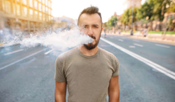 Vaping vs Smoking – Are There Any Differences?