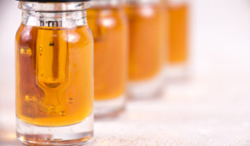 What You Need to Know Before Smoking and Vaping THC Oil